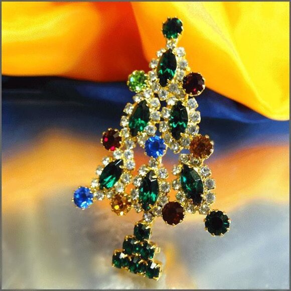 1980s Vintage Eisenberg Ice Swarovski Crystal Christmas Tree Pin 16939 - Picture 3 of 6
